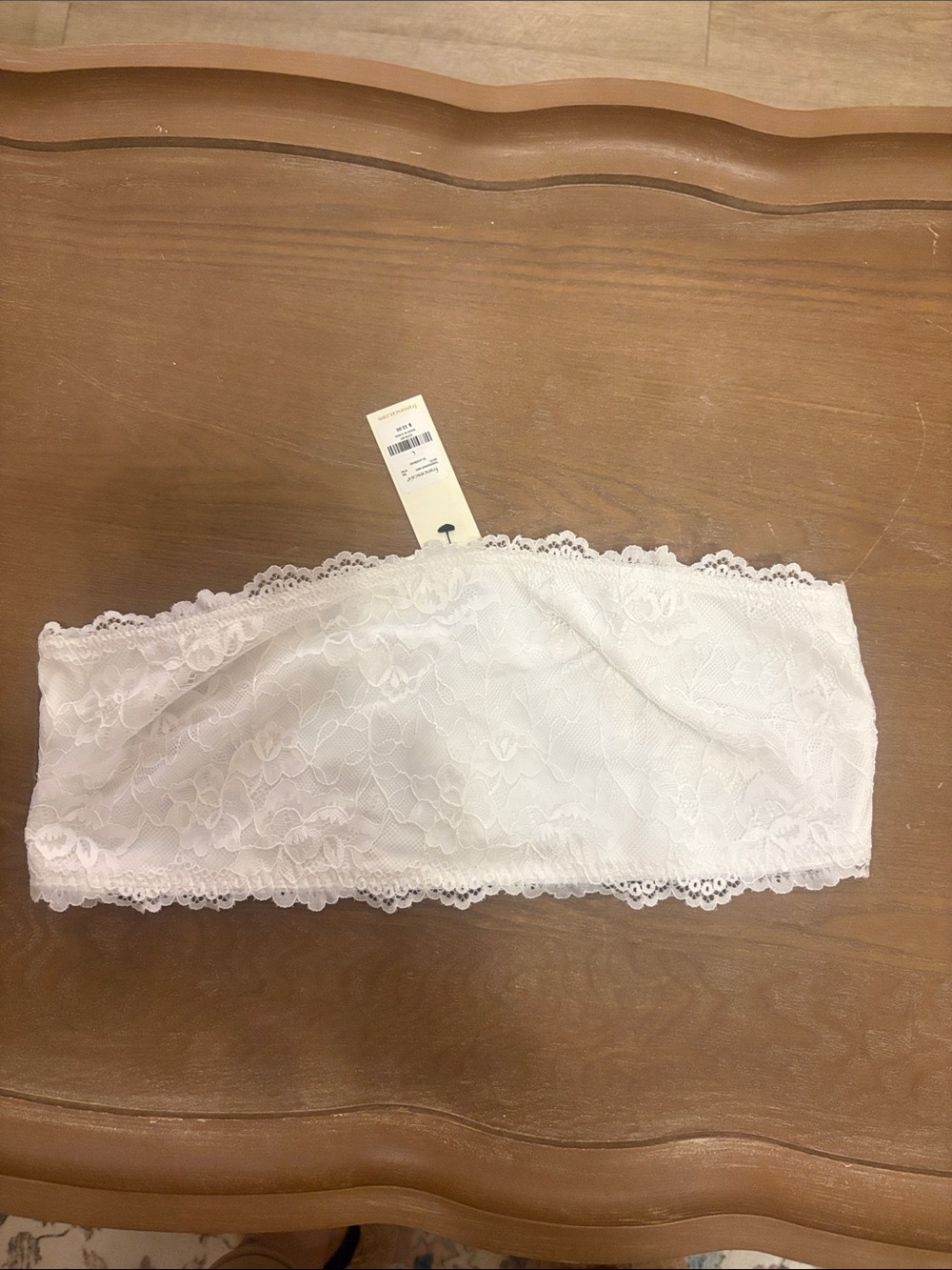 Francesca's Collections White Lace Strapless Bandeau